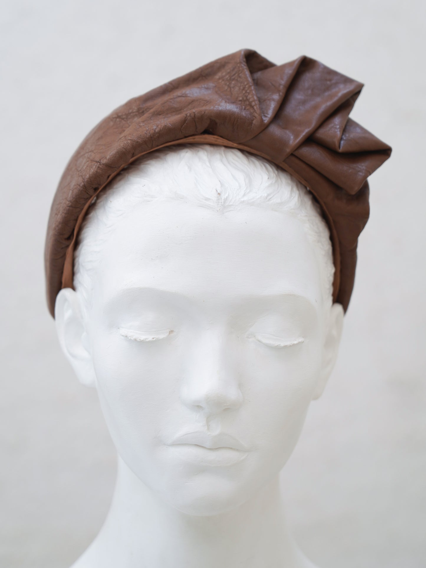 The Élan Lambskin Crown